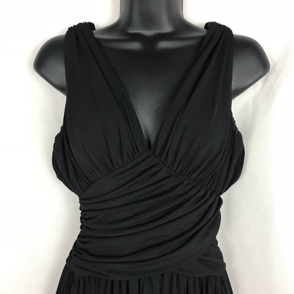 Vera Wang Long Black Heavy Pleated Gown - Picture 2 of 8